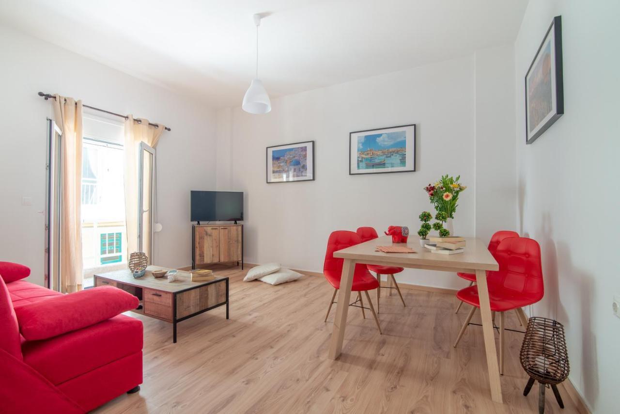 Modern Renovated Apt Next To The Beachfront Heraklion  Ngoại thất bức ảnh