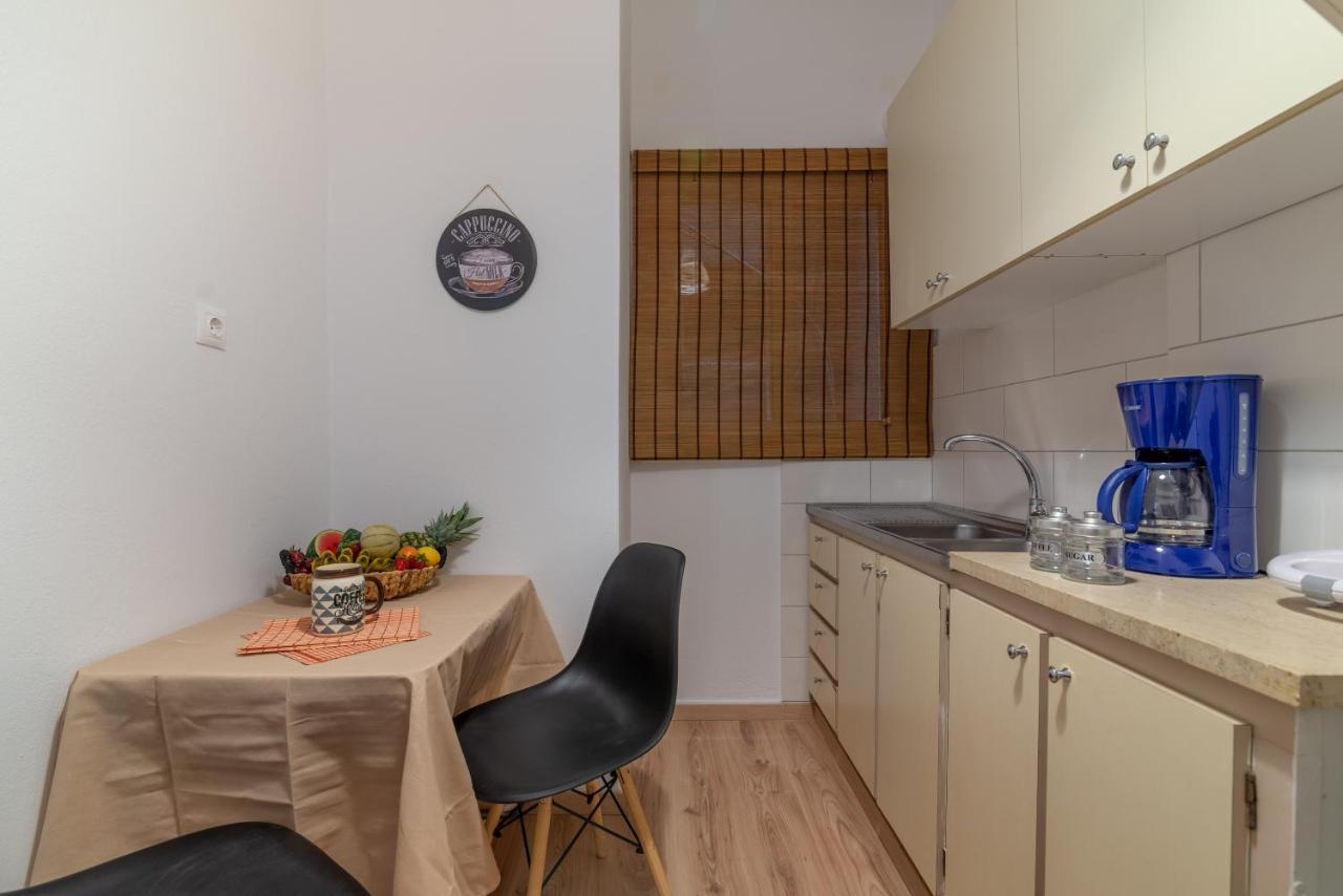 Modern Renovated Apt Next To The Beachfront Heraklion  Ngoại thất bức ảnh